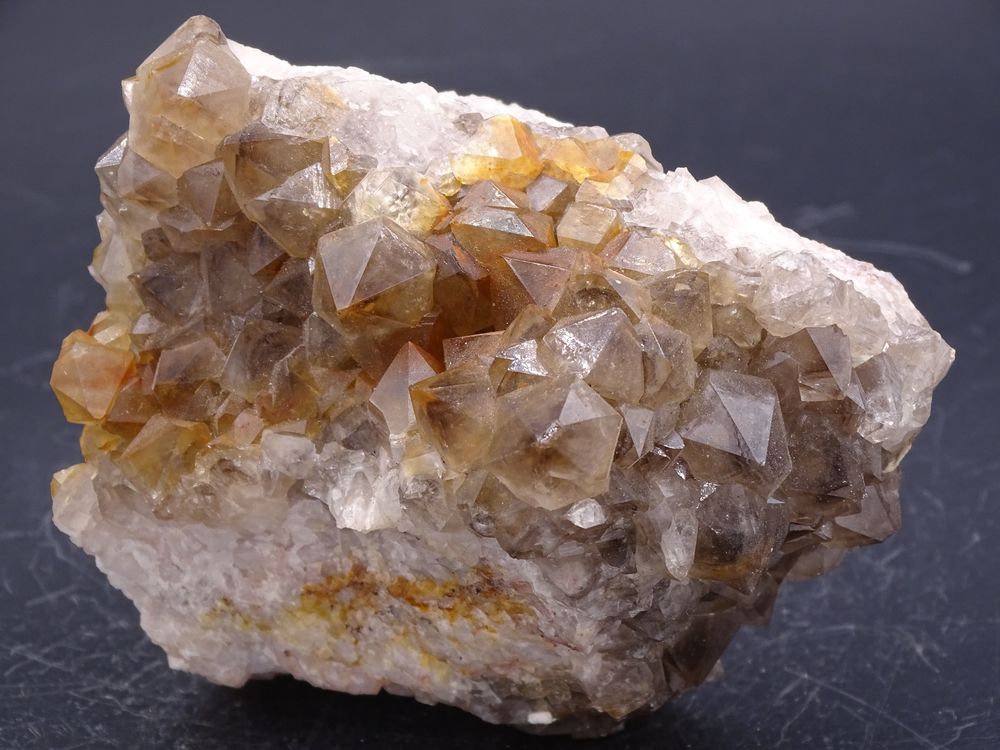 Quartz Berrien Finist�re Bretagne France 558gr 98 x 72 x 62 27 Moyenmoutier (88)