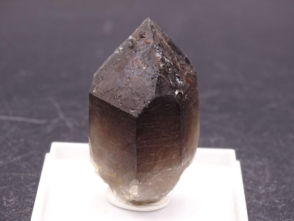 Quartz fumé dit  Diamant de Chambretaud  Saint-Malo-du-Bois  25 Moyenmoutier (88)