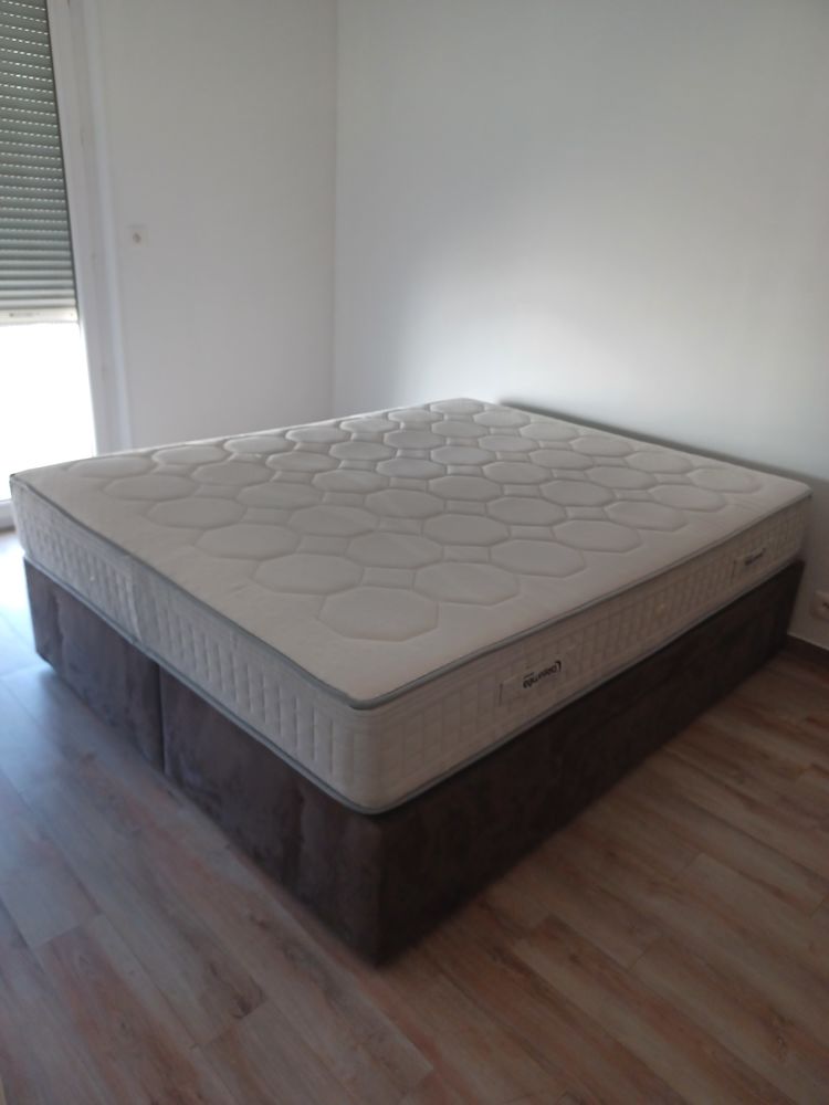 Lit quasi-neuf 650 Saint-Pierre-l�s-Nemours (77)