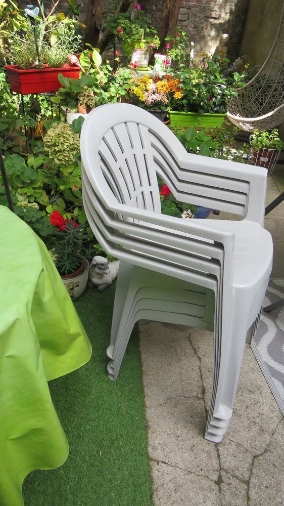 Lot de quatre chaises de jardin ou camping 20 Saint-Quentin (02)