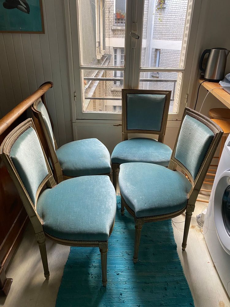 Quatre chaises de salle � manger vintage, style Louis XVI 180 Paris 19 (75)