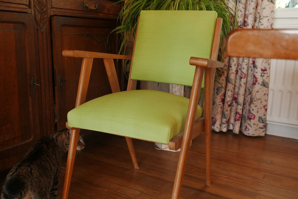 Lot de quatre fauteuils. 380 Pons (17)