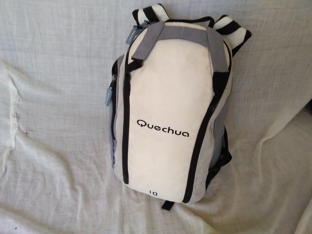 Sac � dos Quechua Blanc 8 Marseille 10 (13)