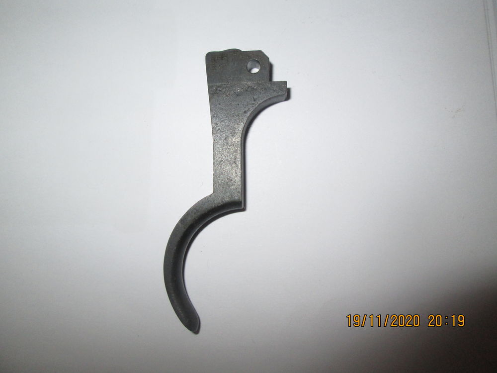 queue de d�tente de G98
marquage imp�rial
+port 3� 12 �pernay (51)