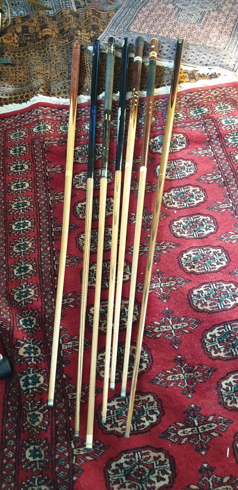 Queues  de billard  fran�aises  et pools 30 Trappes (78)