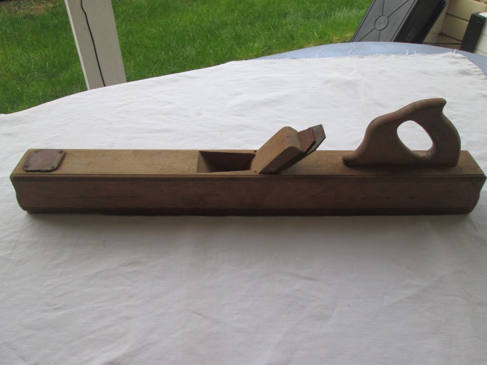 Rabot bois ancien de menuisier, rabot de longrain varlope 32 Chauriat (63)