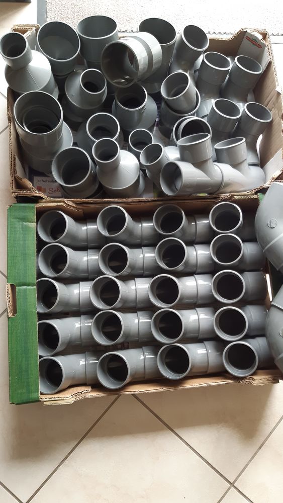 Lot de raccords PVC pour plomberie 0 Saint-Nazaire (44)