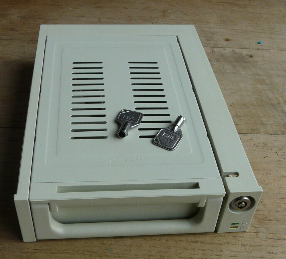 Rack amovible pour disque dur IDE RH-06 DACOMEX 3 Milhaud (30)