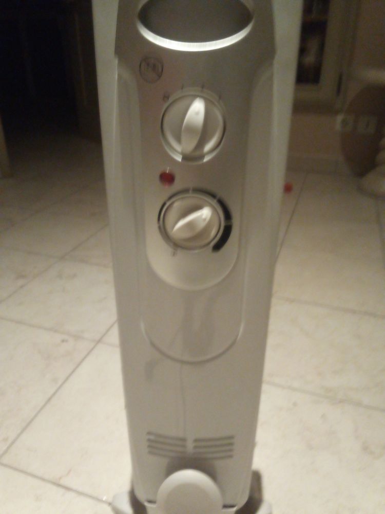 radiateur bain d huile 0 La Fare-en-Champsaur (05)