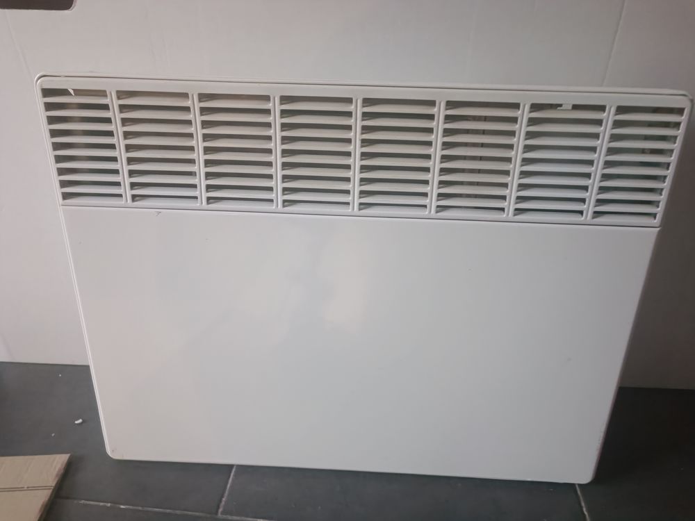 Radiateur NF Electricit� performance de la gamme CHEP10-4 80 Chenoise (77)