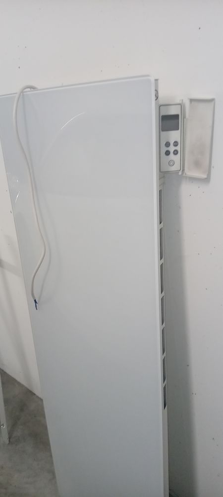 RADIATEUR A INERTIE 100 Marseille 13 (13)