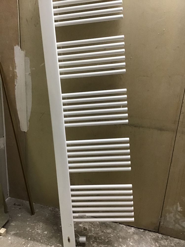 Radiateur Salle de bain 120 Varennes-sur-Seine (77)