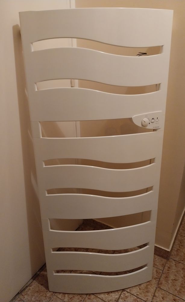 Radiateur et s�che serviette
1 60 Passy (74)