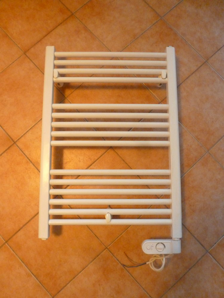 radiateur sèche serviettes blanc 25 Maisons-Alfort (94)