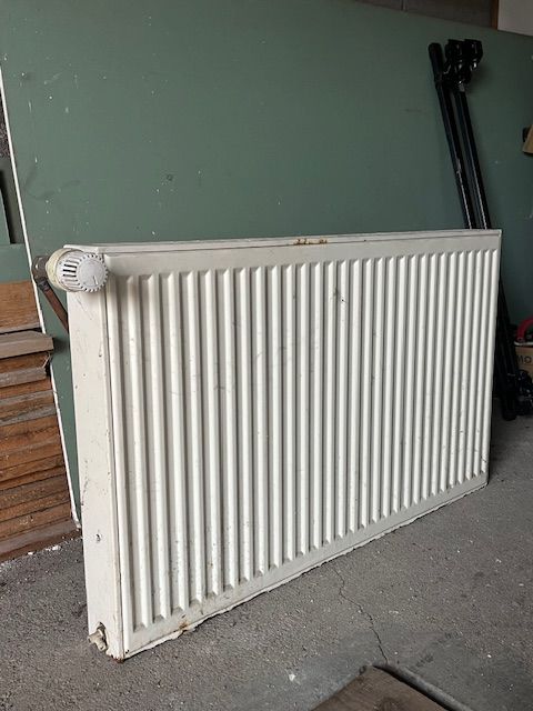 RADIATEURE A EAUX CHAUDE 50 Issoudun (36)