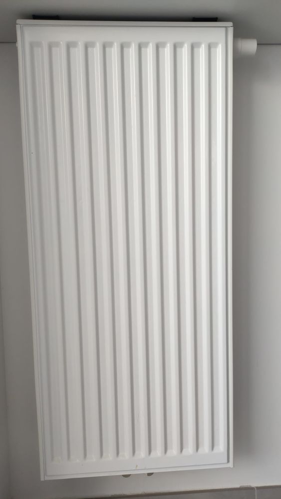 Radiateurs eau chaude avec t�te thermostatique - Lot de 4 80 Marseille 5 (13)