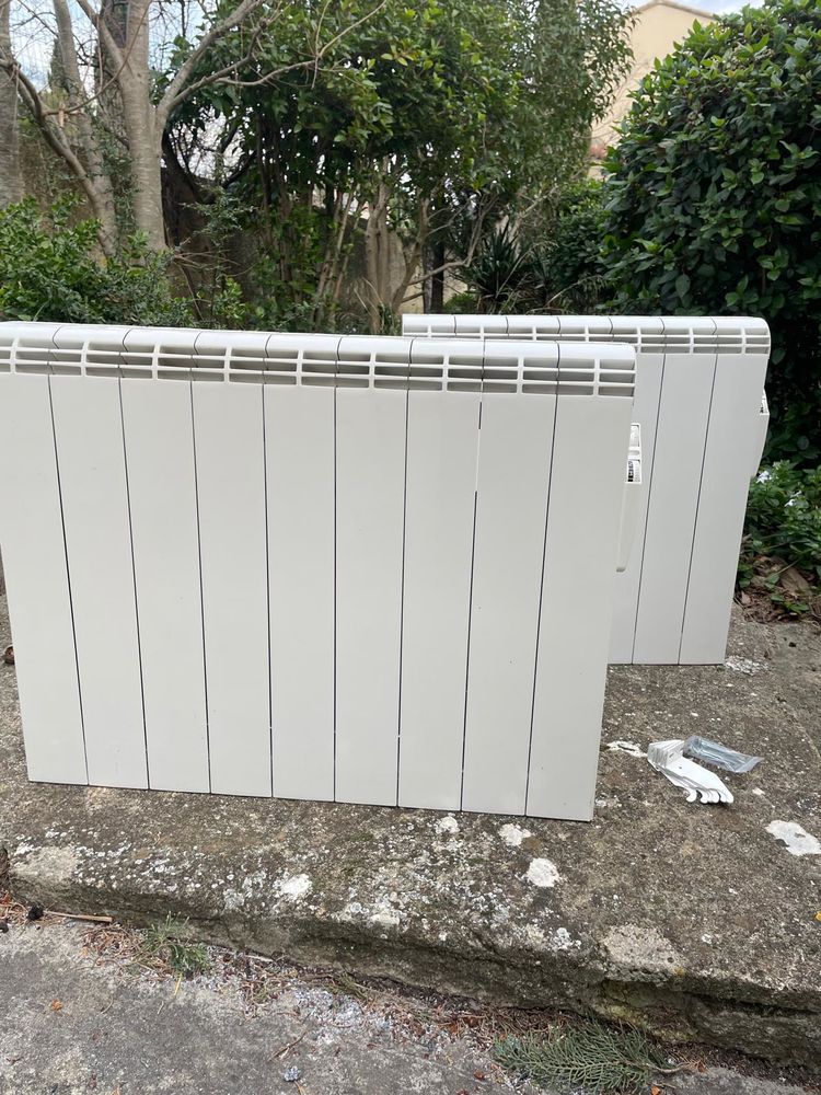 2 radiateurs DELIA �l�ctriques blancs � inertie s�che. 80 Salon-de-Provence (13)