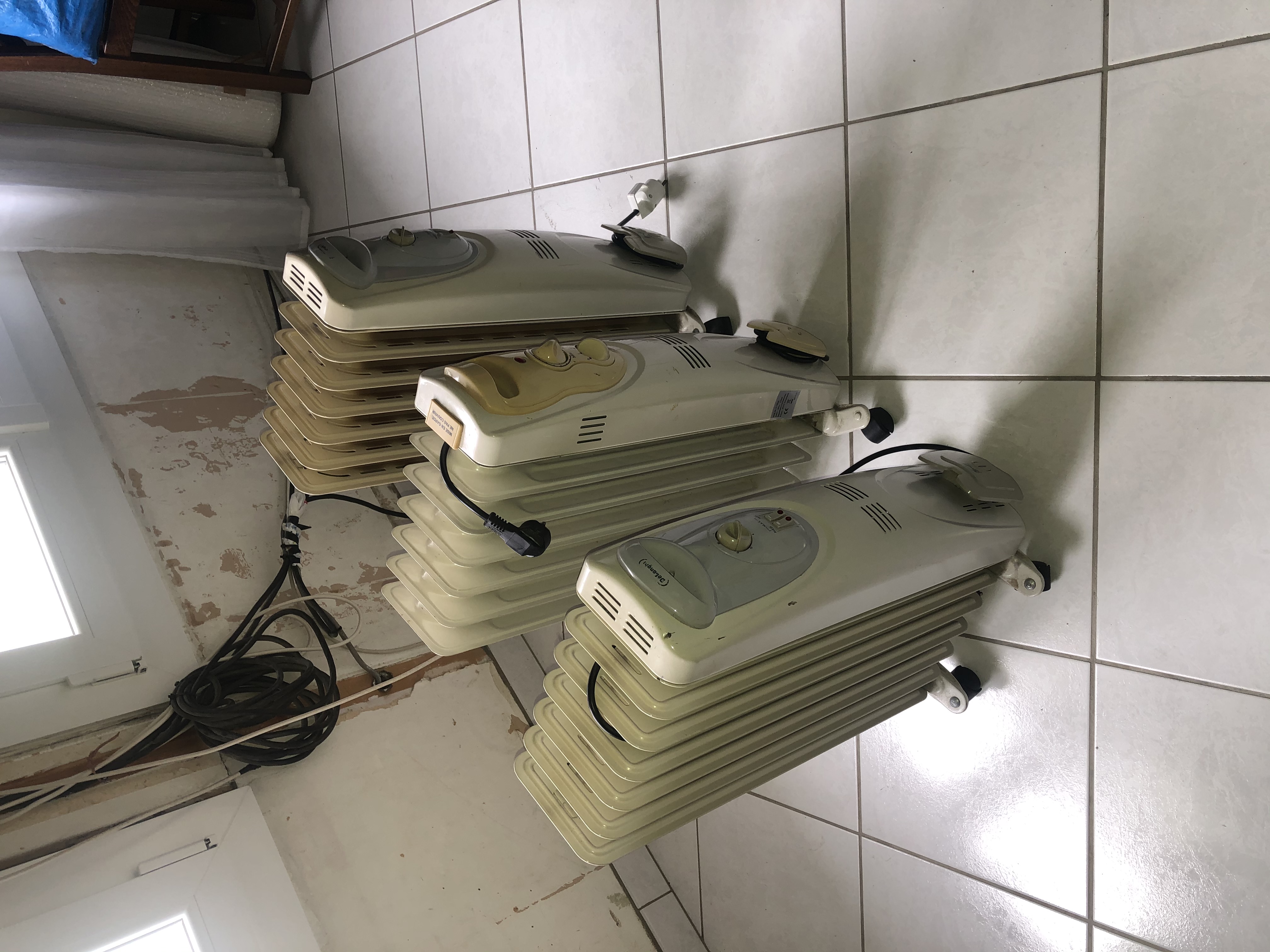 Lot de 3 radiateurs 50 Stains (93)