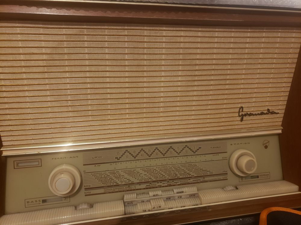 Radio ancienne 300 Villeurbanne (69)