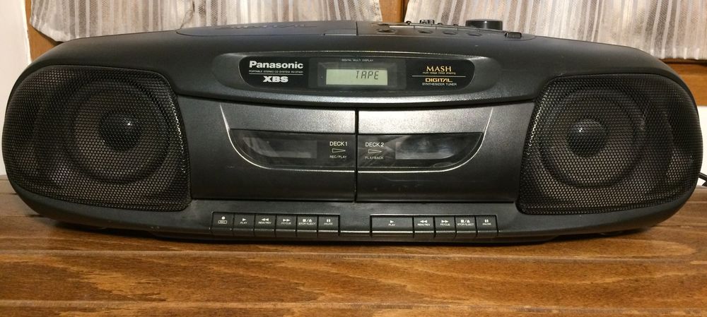 Radio CD double K7 Panasonic RX-DT401 XBS 100 Taverny (95)