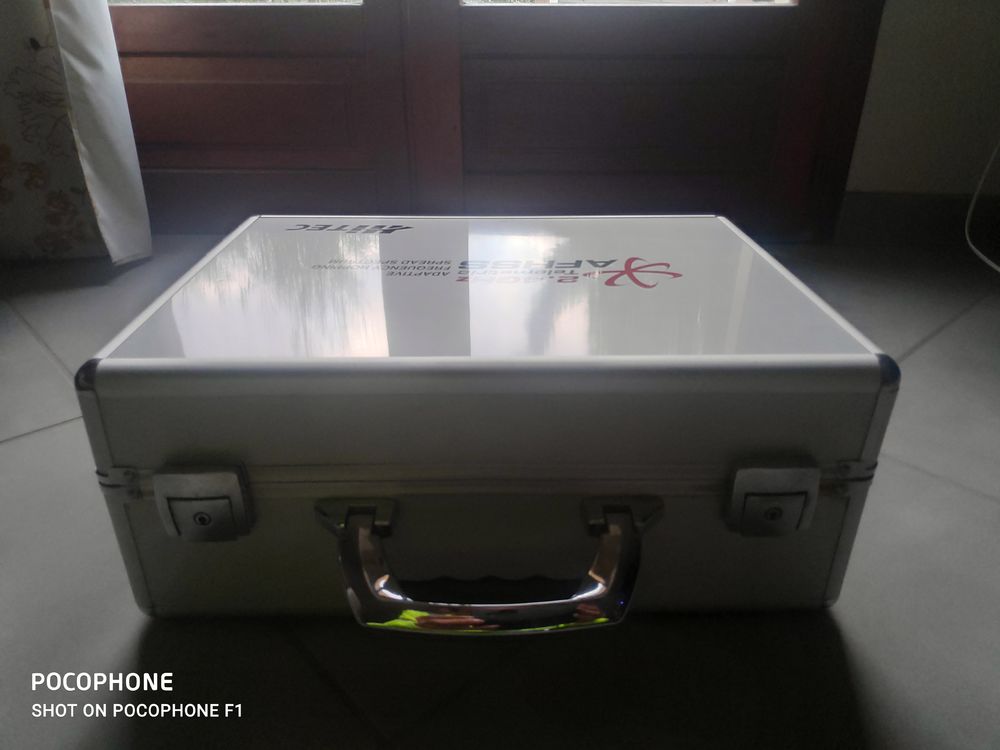 Radio Hitec (mod�lisme) 0 Le Barcar�s (66)