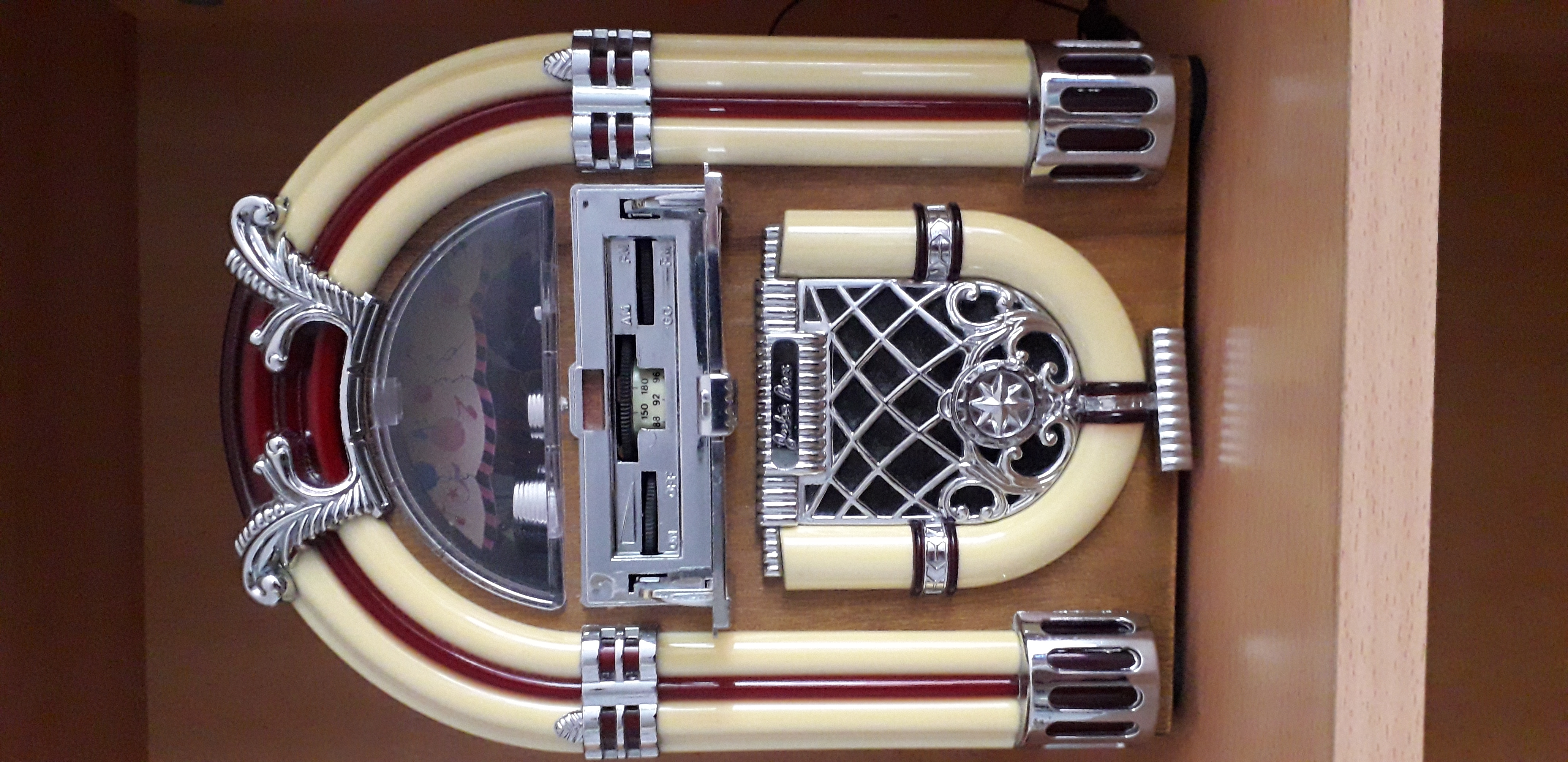 Radio juke box 15 Saint-S�bastien-sur-Loire (44)