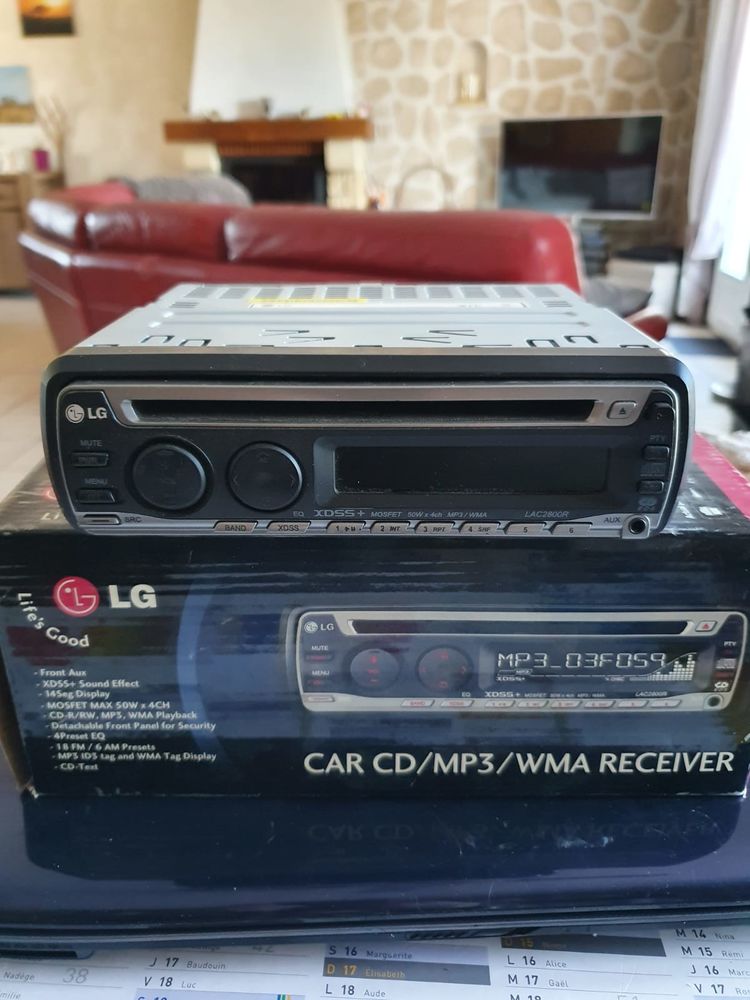 Au radio LG + Hau parleur 90 wats 80 Longpont-sur-Orge (91)