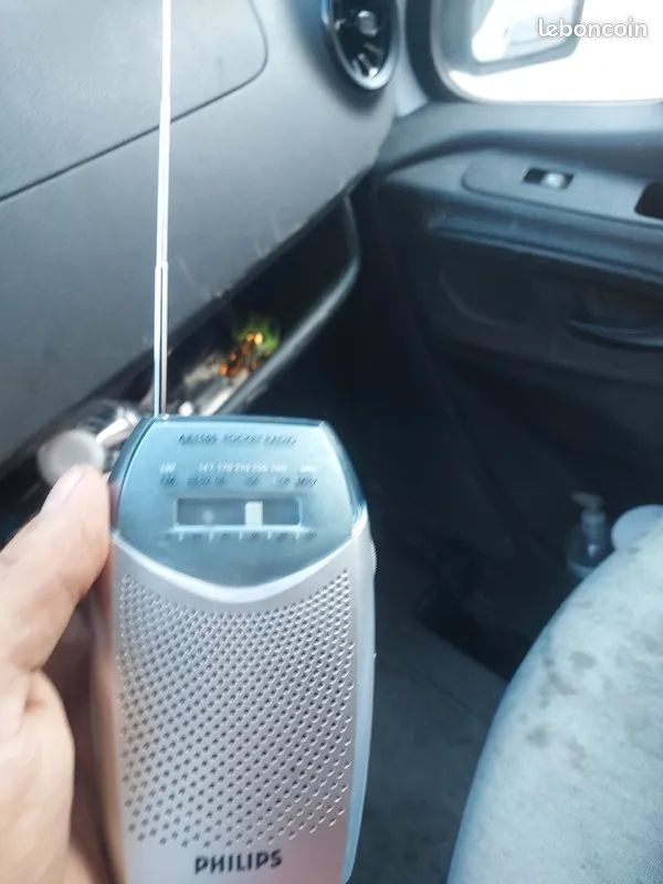 radio philips piles et secteur 15 Paris 14 (75)