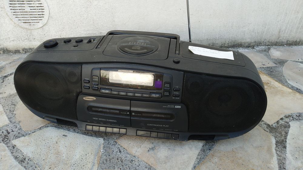 Radio Portable 15 Cagnes-sur-Mer (06)
