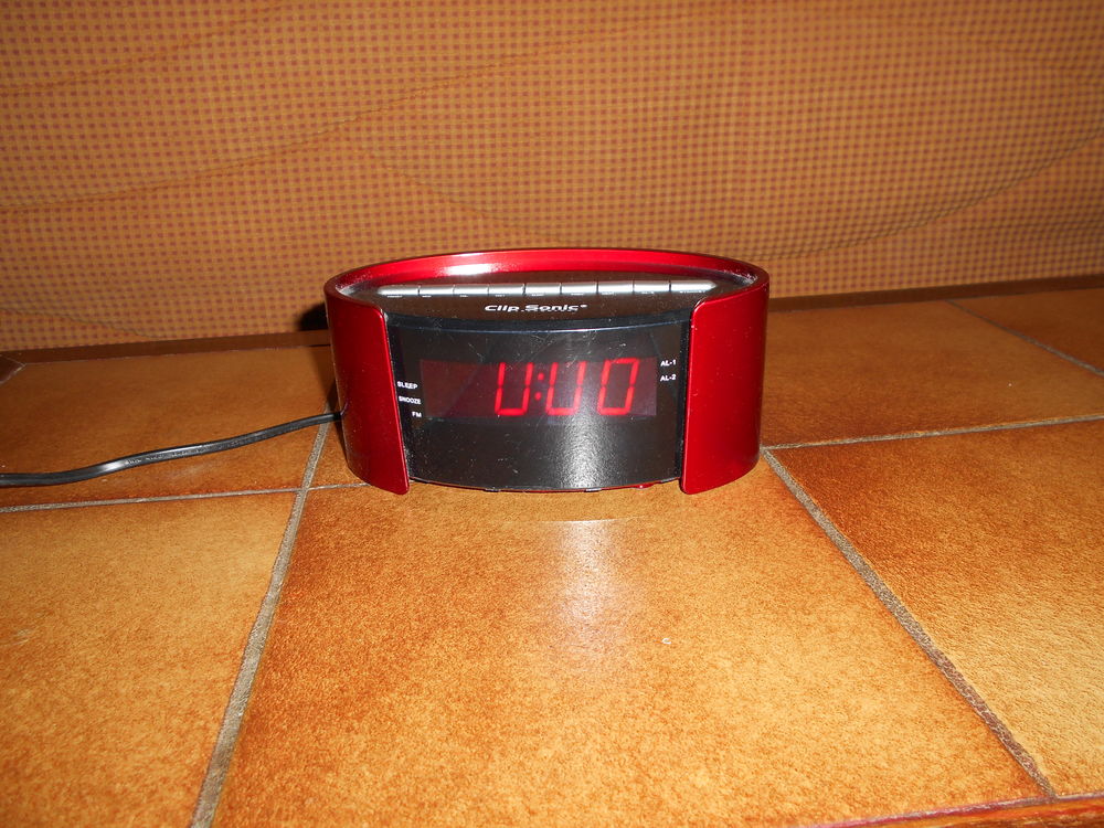 Radio r�veil clip sonic
15 Sept�mes-les-Vallons (13)