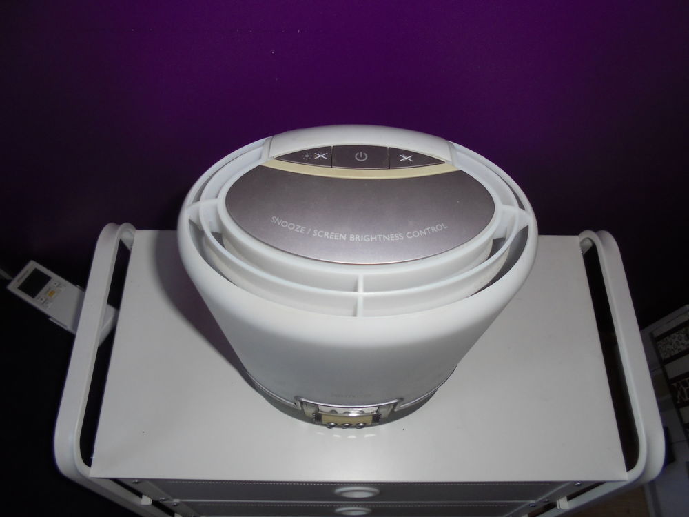 Radio r�veil et lampe Philips 20 Bellegarde (30)