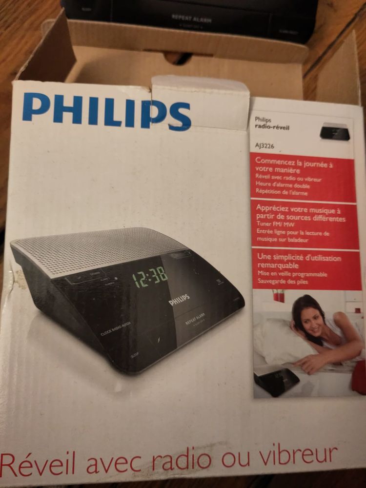 Radio r�veil Philips 10 Paris 9 (75)