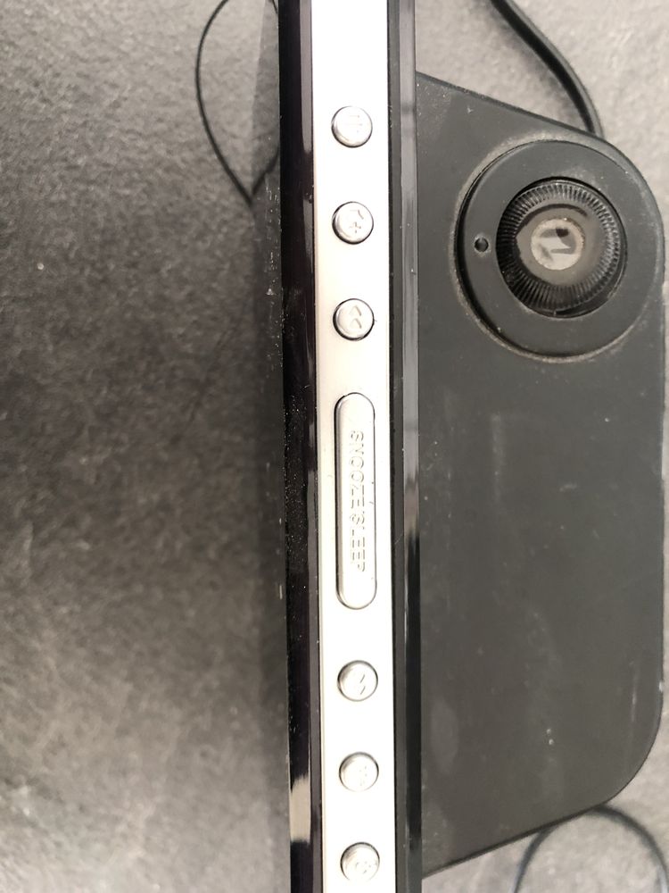 Radio r�veil projecteur 8 Le Castellet (83)