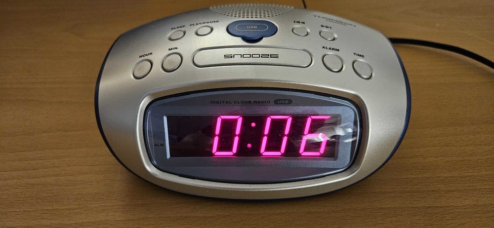 Radio r�veil Thomson 15 Jouy-le-Moutier (95)