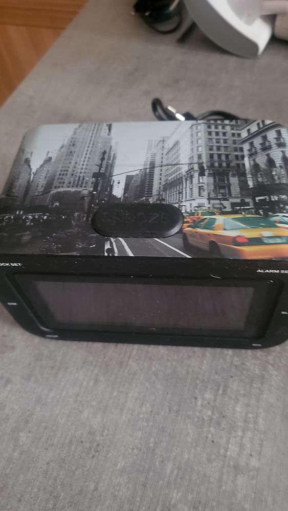 radio r�veil 10 Montlu�on (03)