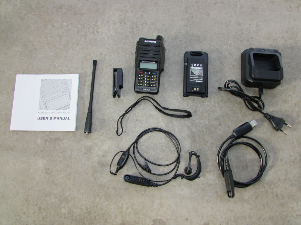 Radio Talkie Walkie Baofeng UV-9R plus 60 Penol (38)