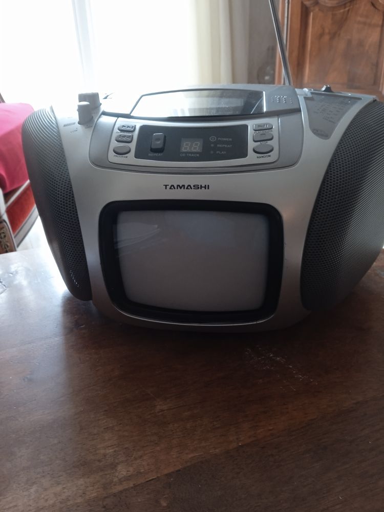 Radio,t�l�,CD 45 N�mes (30)