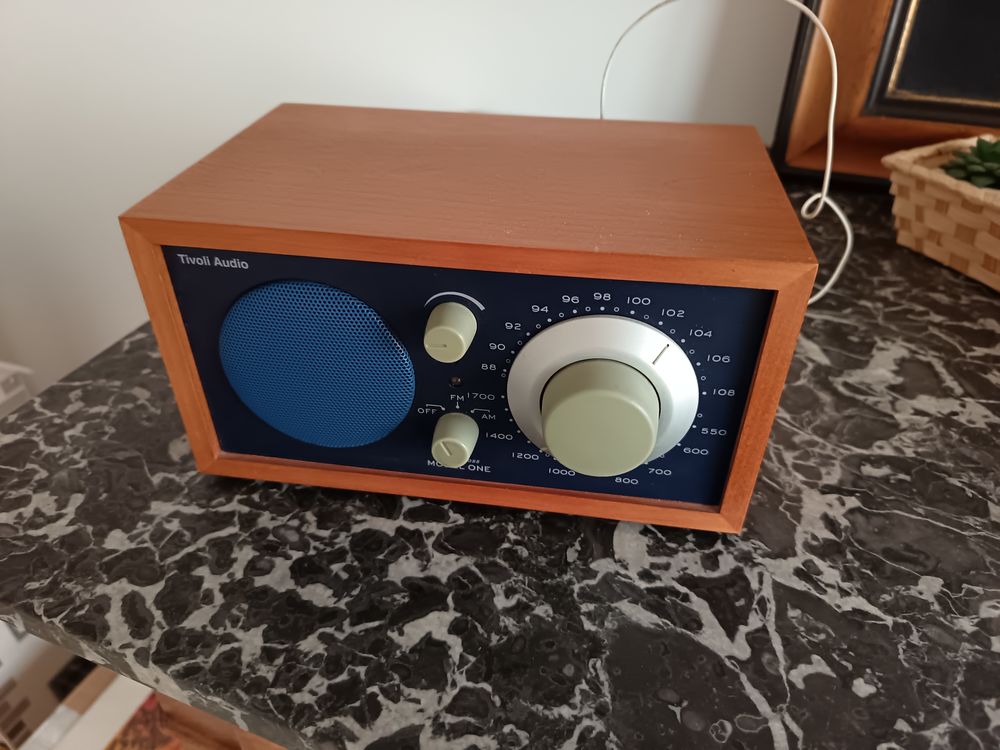 Radio TIVOLI 0 Verri�res-le-Buisson (91)