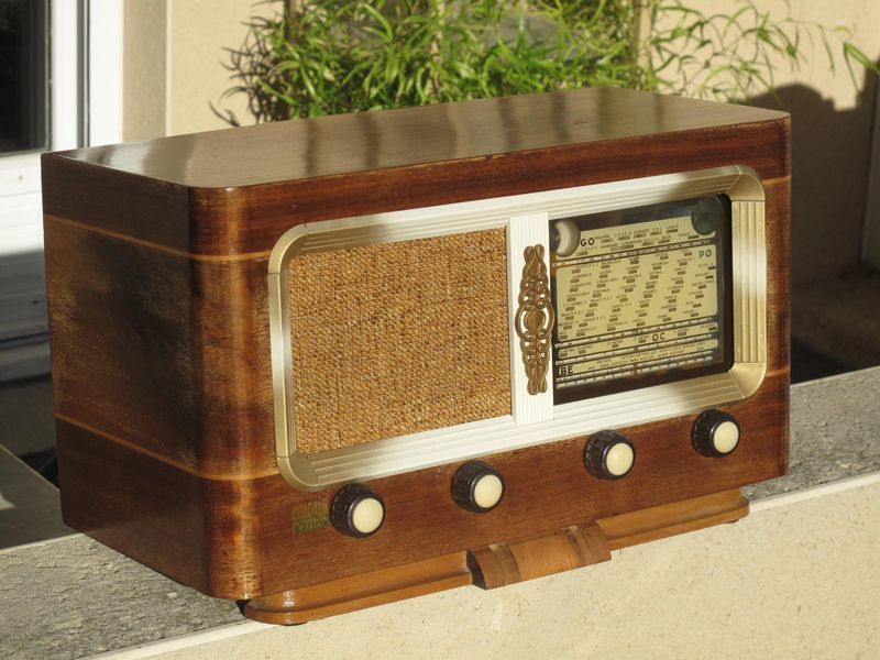 Radio vintage / TSF Cellondia des ann�es 40 bluetooth 130 Limoges (87)