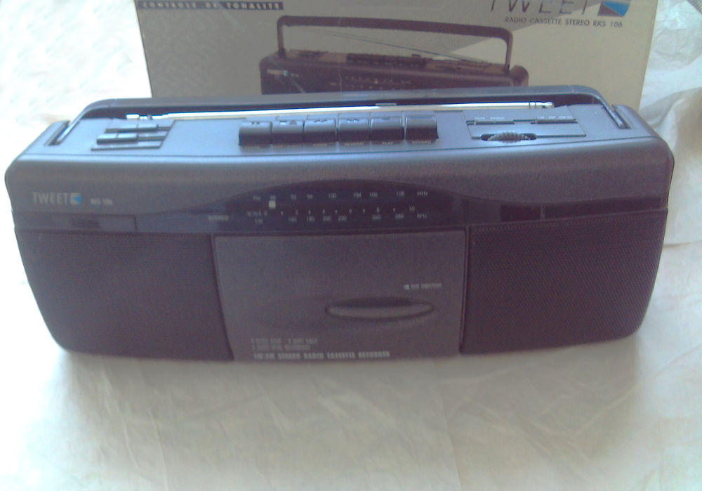 Radiocassette TWEET RKS106, en tr�s bon �tat, comme neuf 35 Villeurbanne (69)