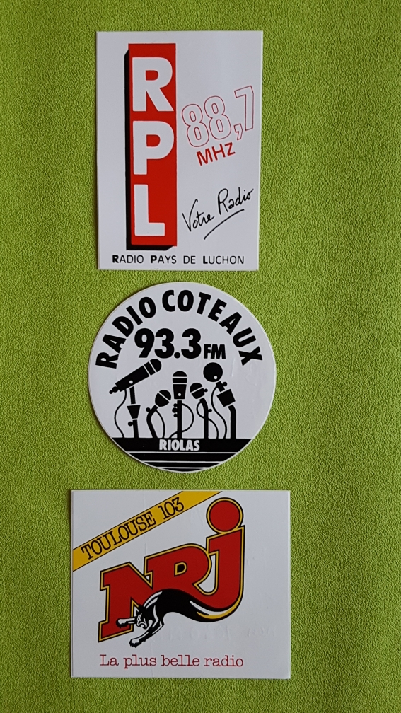 RADIOS FM PHOTO 31 0 Paris 11 (75)