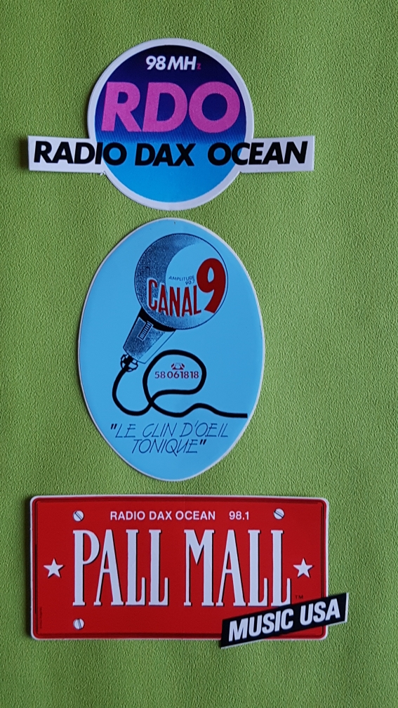 RADIOS FM PHOTO 40 0 Paris 11 (75)