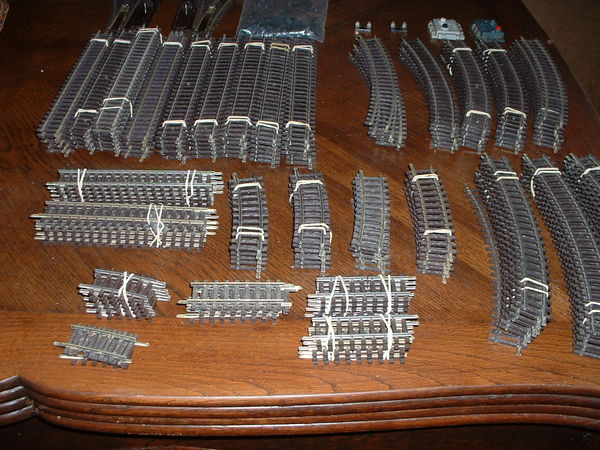 rails courbe HORNBY JOUEF réf R 605