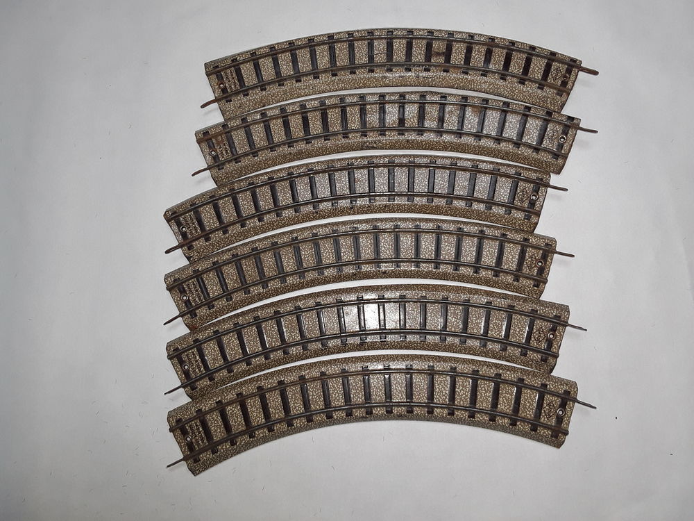 Un lot 6 rails jouef courbe en tole DES ANNE 1950-19660 12 Gometz-la-Ville (91)