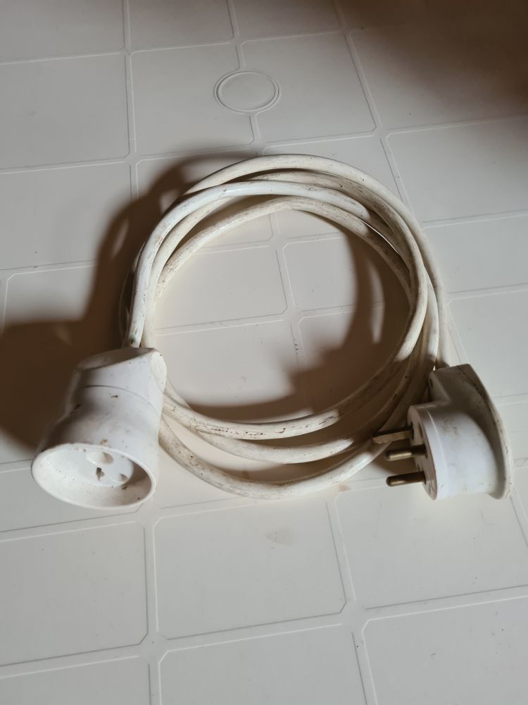 RALLONGE AVEC PRISE 20 AMP�RES : 15 Mo�lan-sur-Mer (29)