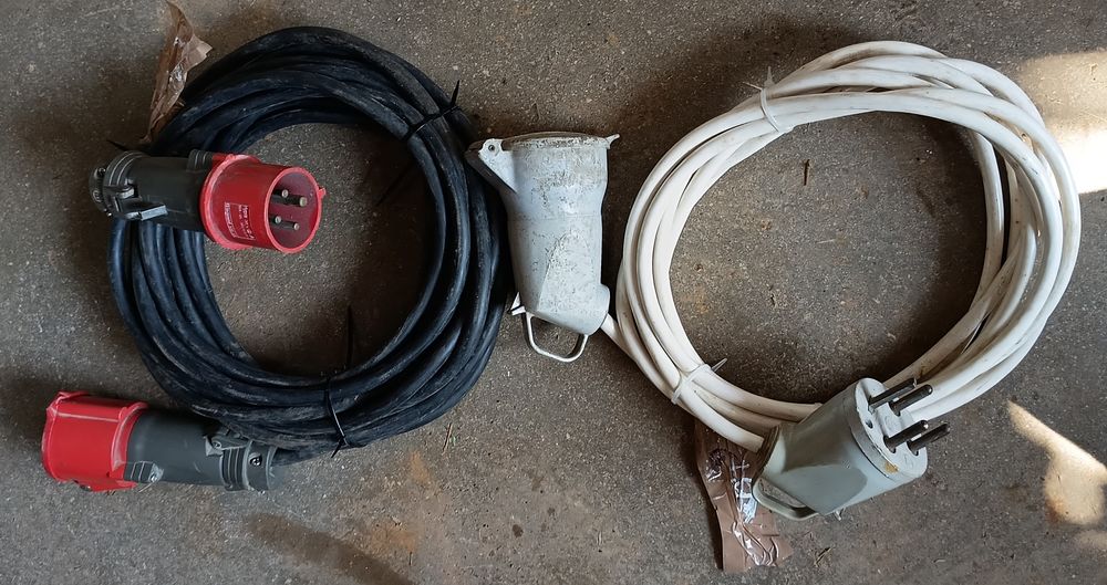 Rallonge triphase 32A 4x2.5 souple caoutchouc 70 Saint-Jean-de-Fos (34)