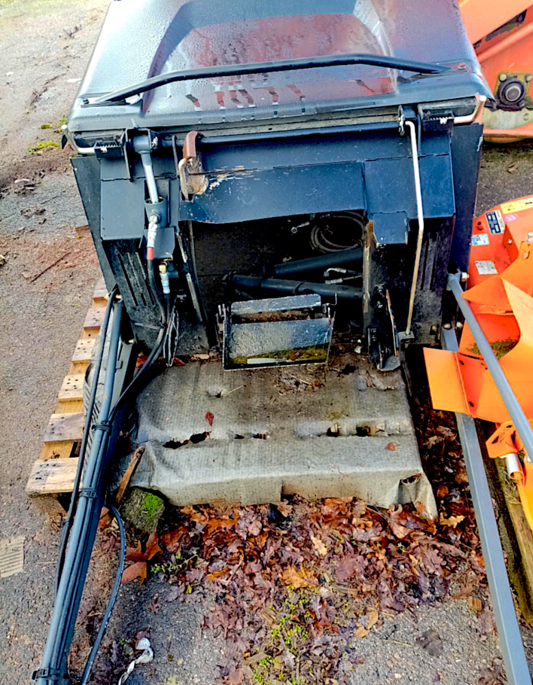 Bac de ramassage Kubota GZB21 0 Contest (53)