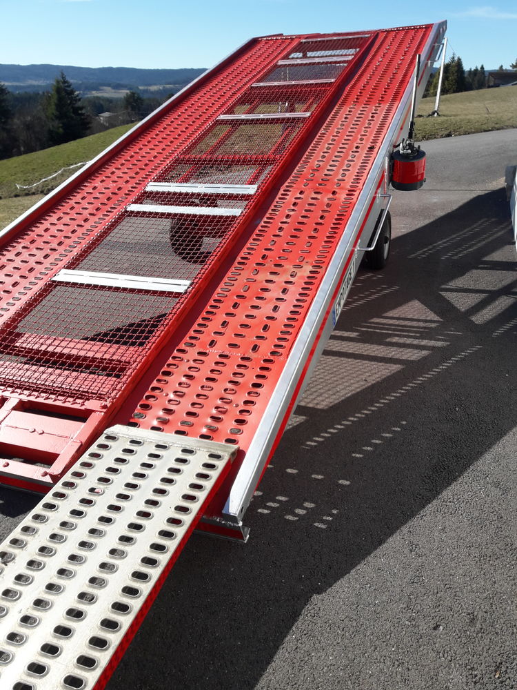 Rampe de chargement mobile pour le passage de v�hicules 2200 Ambert (63)