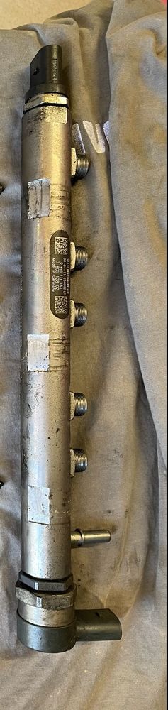 Rampe � injection de BMW. 70 N�mes (30)