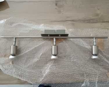 Rampe de spots (1) 12 Pontarlier (25)